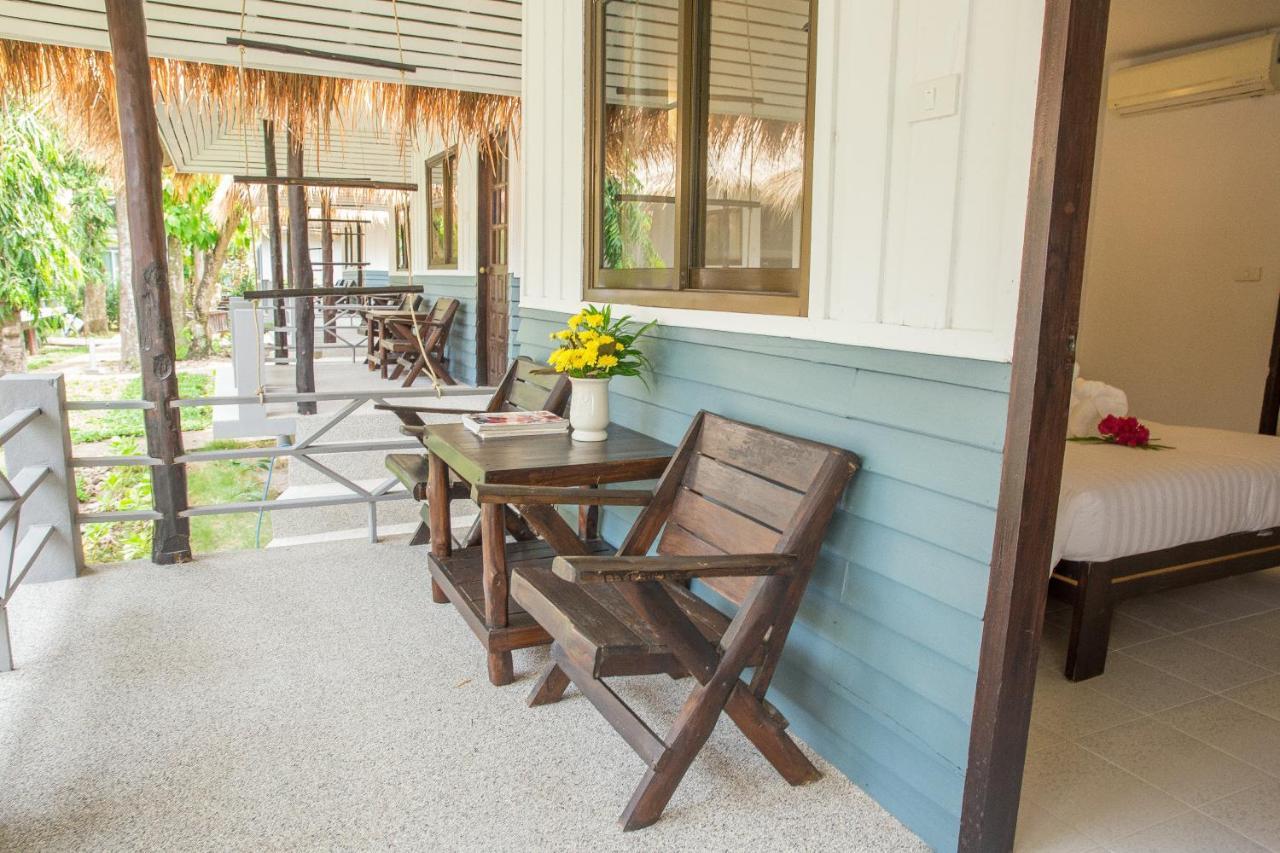Adarin Beach Resort Mae Nam Exterior foto